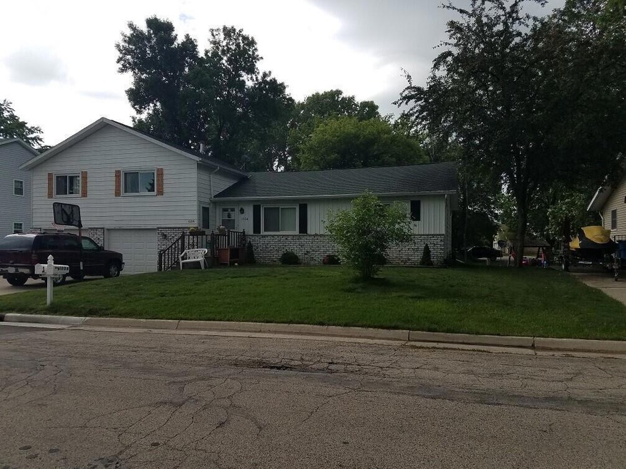 1004 Meadow Exterior 2017