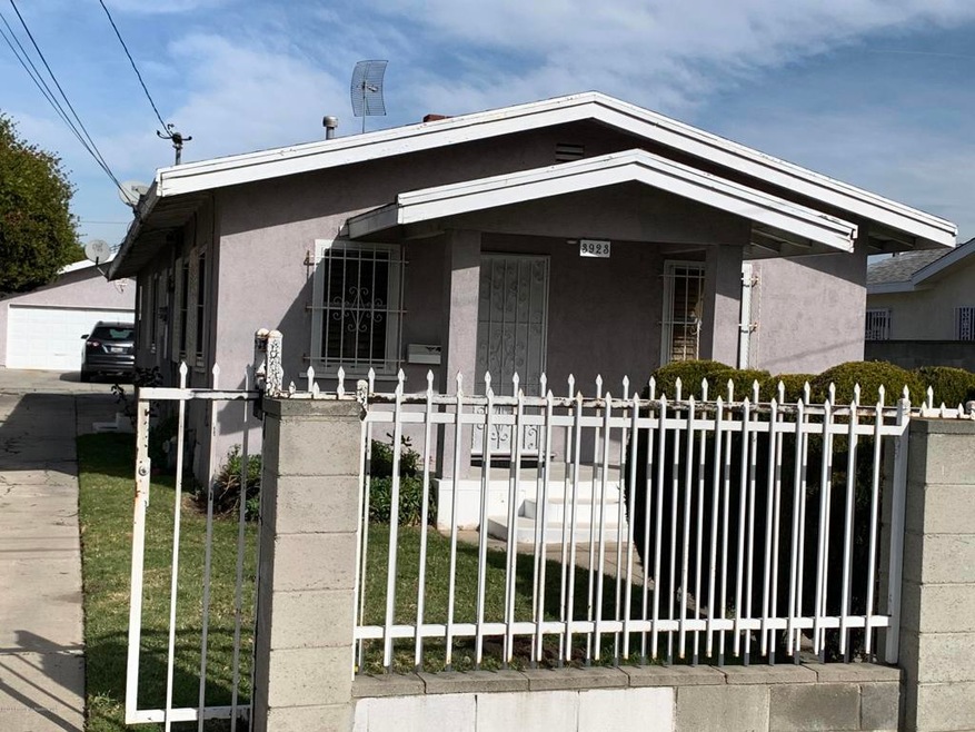 3923 W 105th St, Inglewood, CA 90303 - photo 1