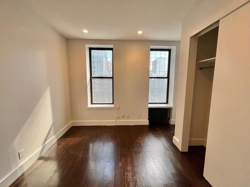 442 10th Ave unit 3-FN, New York, NY 10001 - photo 1