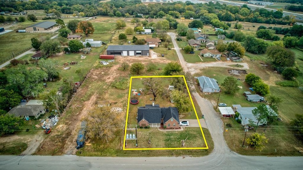 225 Center Point Rd, Weatherford, TX 76087 - photo 1