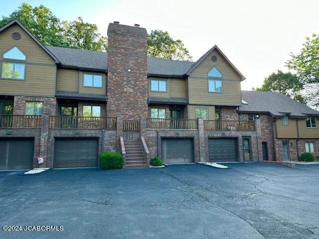 Hobs Court condos