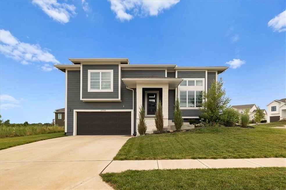 29702 W 195th Place, Spring Hill, KS 66083 - photo 1