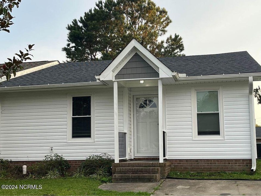 104 Creekview Dr, Jacksonville, NC 28540 - photo 1