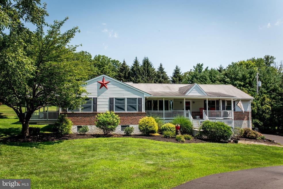 800 N 7th St, Perkasie, PA 18944 - photo 1