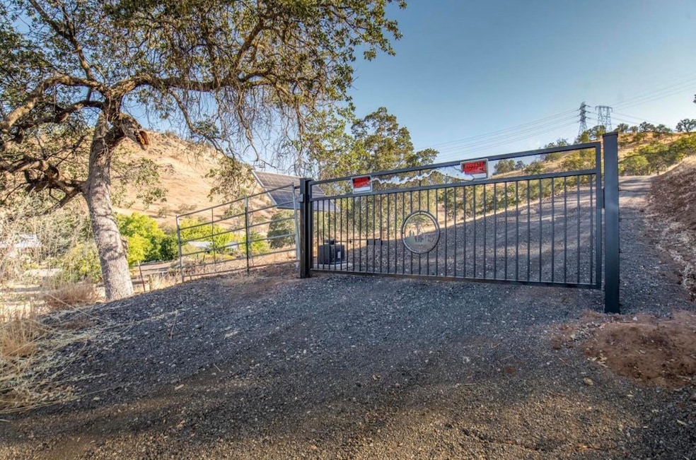 26900 Rye Meadow Ln, Clovis, CA 93619 - photo 1