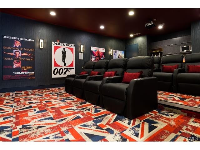 750 Summer St unit 305, Stamford, CT 06901 - photo 1