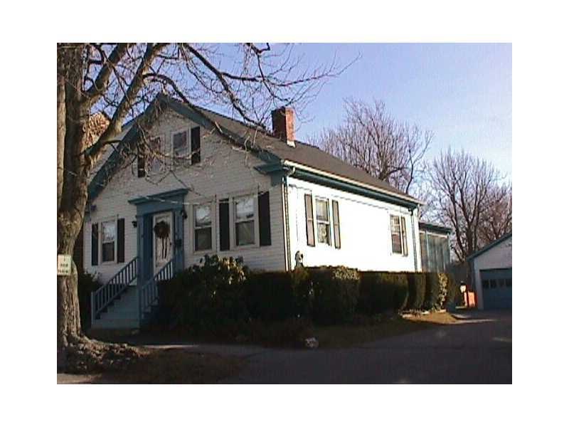 34 Byfield St unit 2, Bristol, RI 02809 - photo 1