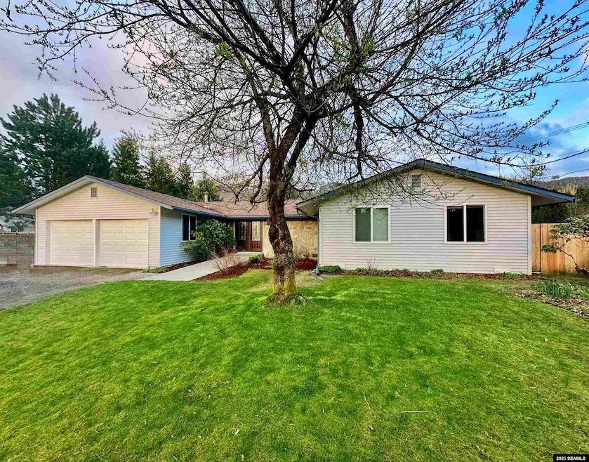 Pending $686,000 • Co-Listing Agent