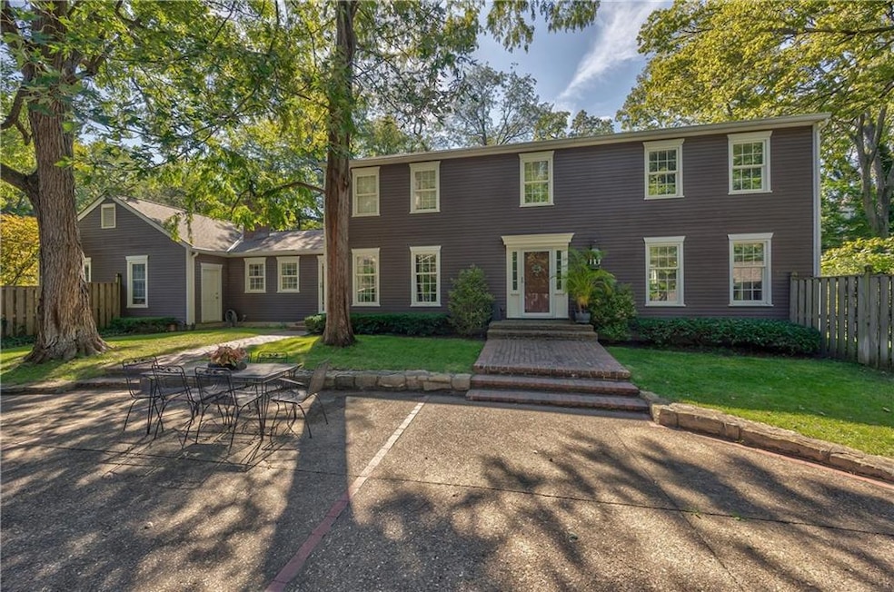 For Sale $850,000 • Co-Listing Agent