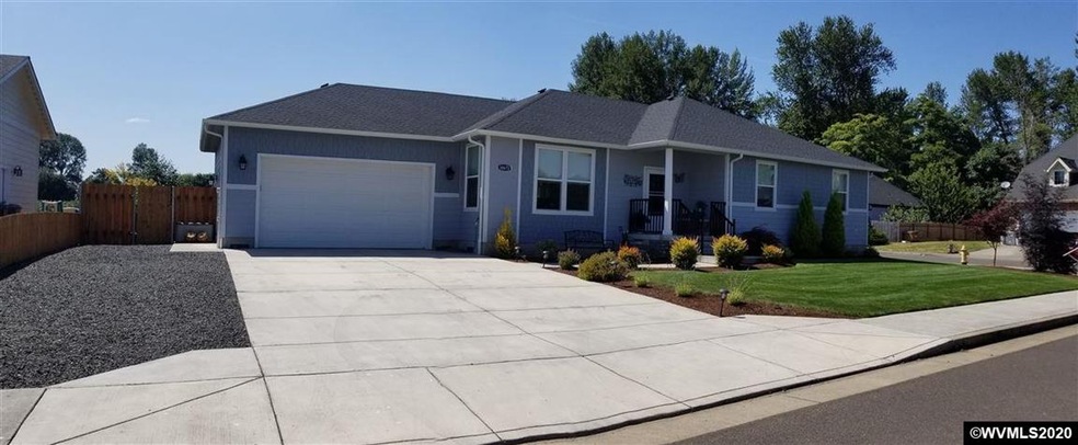 38672 Gingko St, Scio, OR 97374 - photo 1