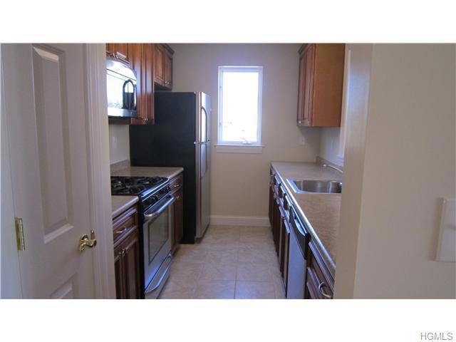 315 Tondo Cir unit 315, Monroe Town, NY 10926 - photo 1