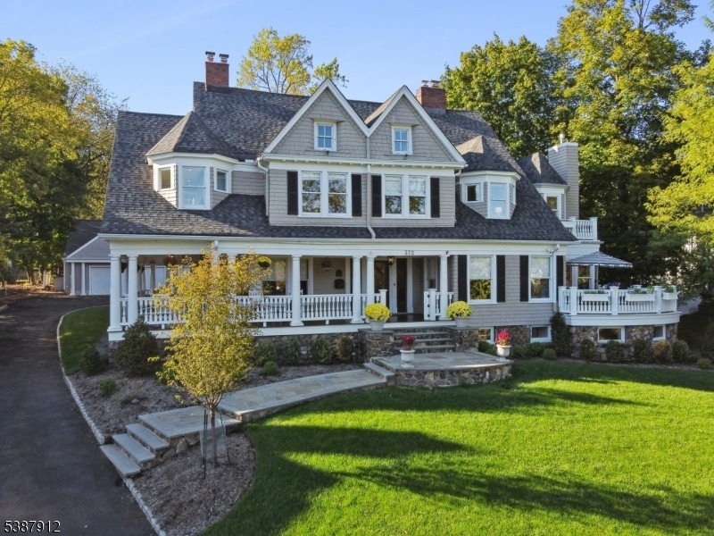 372 Up Mountain Ave, Montclair Twp., NJ 07043 - photo 1