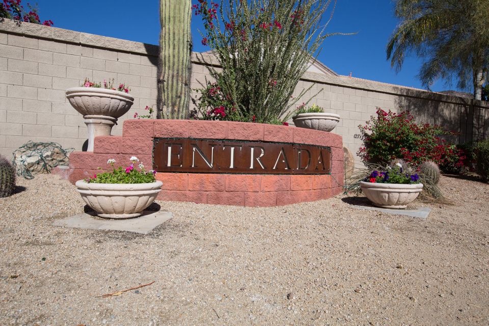1 Entrada Sign