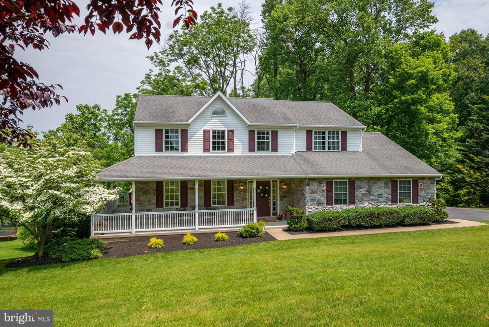 5057 Cherrywood Dr, Mohnton, PA 19540 - photo 1