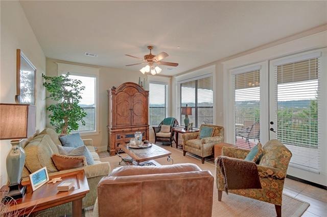This stunning 3rd floor condo boasts panoramic lak