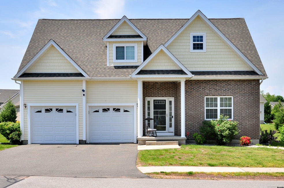 81 Windermere Village Rd unit 81, Ellington, CT 06029 - photo 1