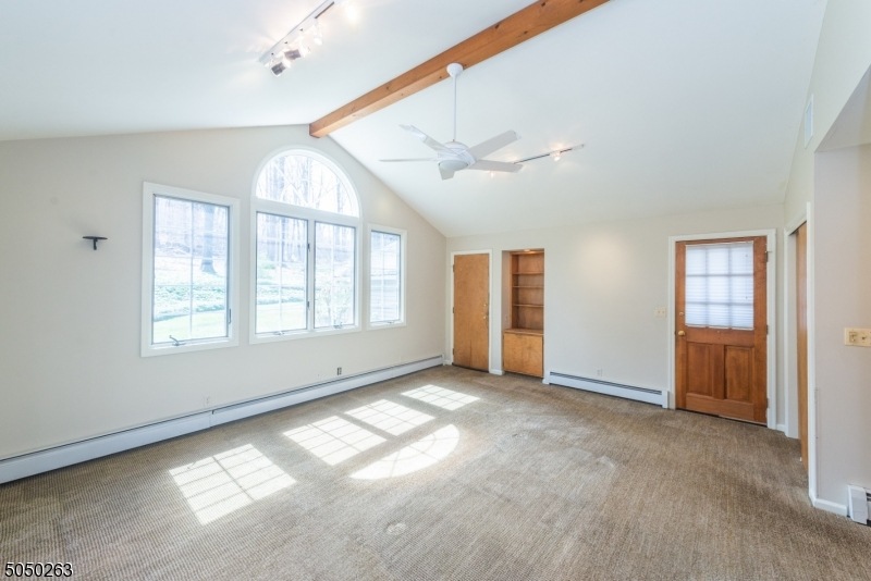 9 Johanna Ln, Watchung, NJ 07069 - photo 1