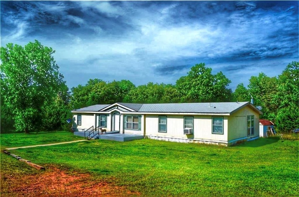 20411 Fishmarket Rd, Tecumseh, OK 74873 - photo 1