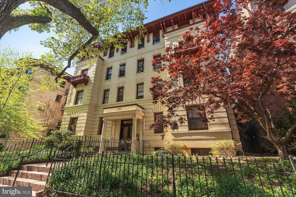 Sold $824,900 • Co-Listing Agent