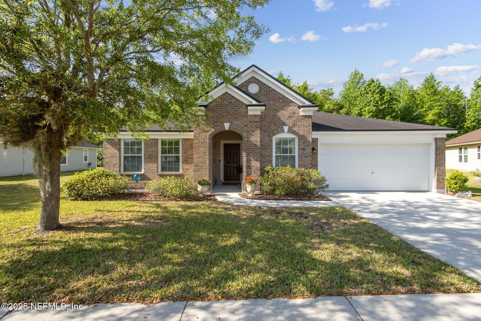 2-web-or-mls-3_6374 Trimpe Ln