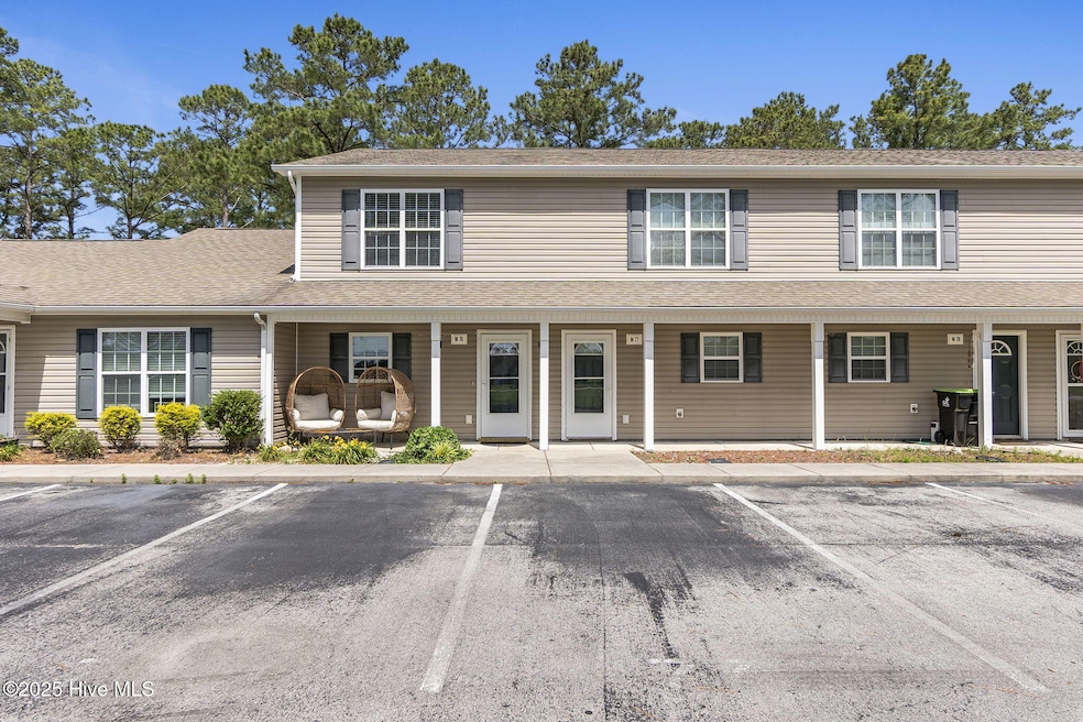 Silver Creek Townhome in Peletier