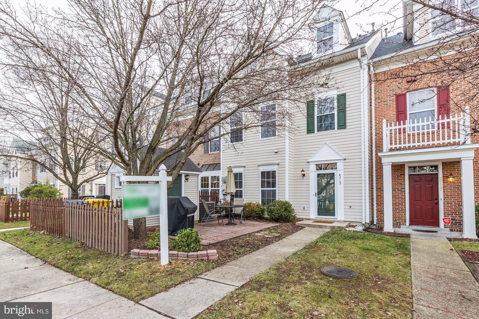 8715 Morning Breeze Ct, Odenton, MD 21113 - photo 1