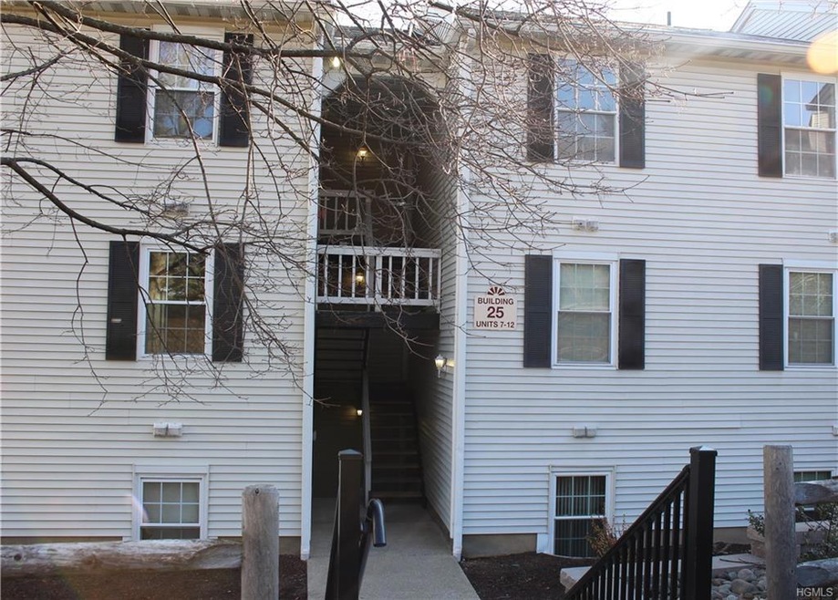 25 Lexington Hill unit 11, Harriman, NY 10926 - photo 1