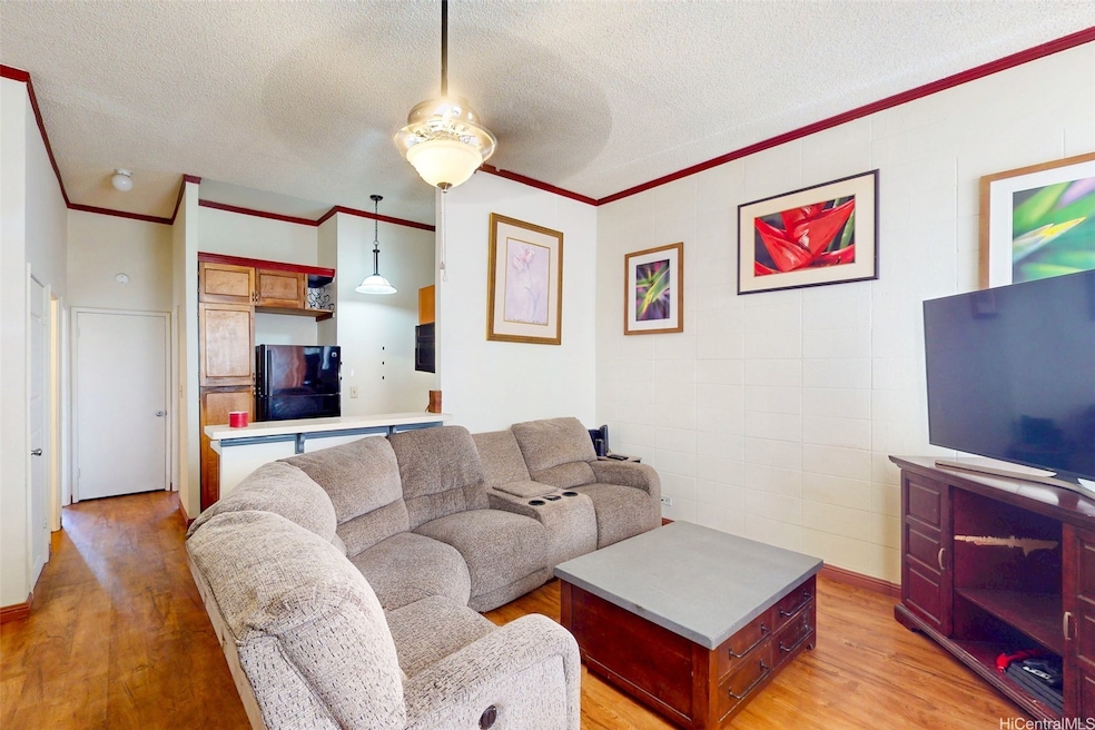 For Sale $275,000 • Co-Listing Agent