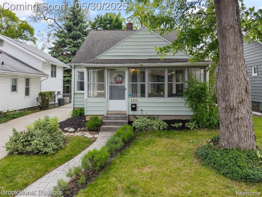Front of Home/Street View