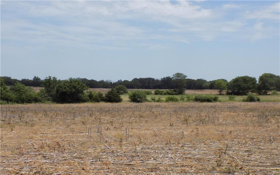 230 Rock Creek Rd, Quenemo, KS 66528 - photo 1