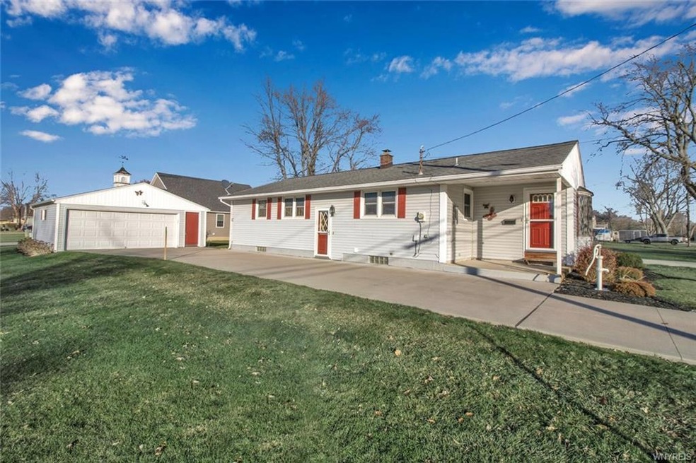 816 Lee Ave, North Tonawanda, NY 14120 - photo 1