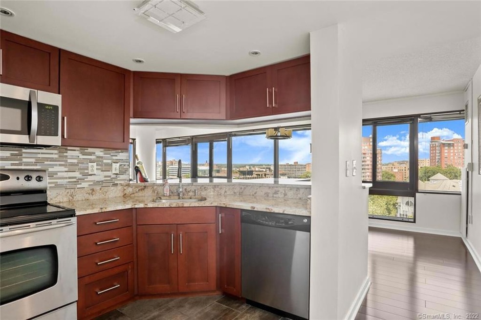 The Biltmore unit 901, Stamford, CT 06901 - photo 1