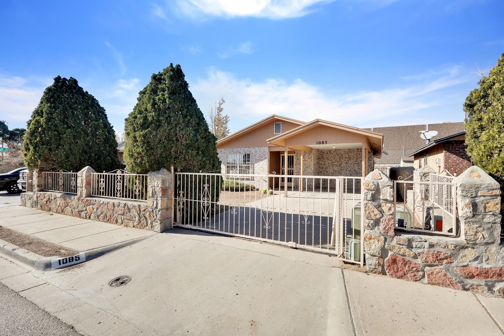 1085 Green Lilac Cir, El Paso, TX 79915 - photo 1