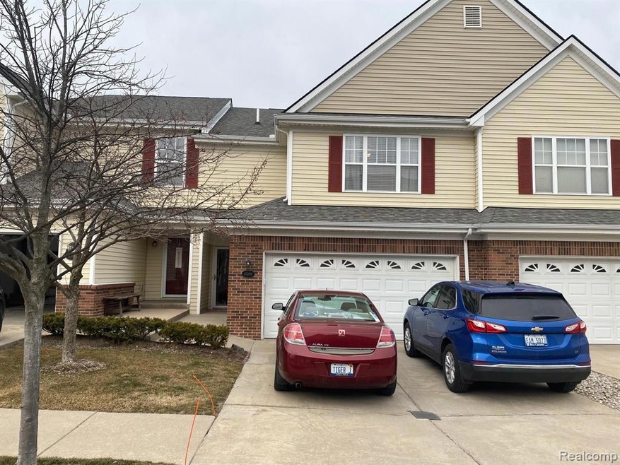 10109 Ridge Run St, Howell, MI 48855 - photo 1