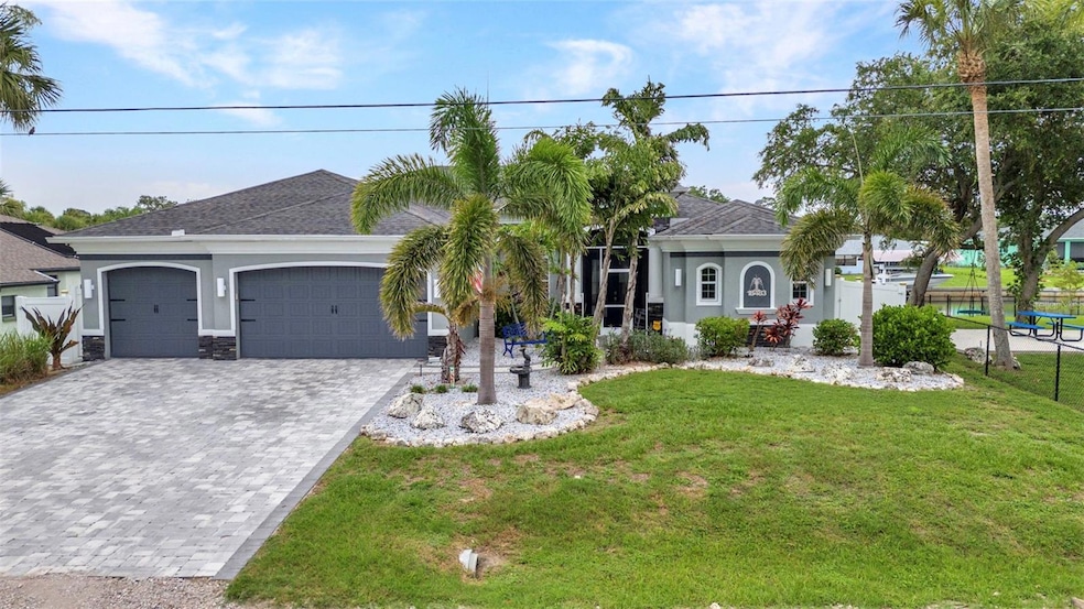 18483 Hottelet Cir, Port Charlotte, FL 33948 - photo 1