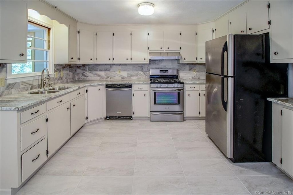 75 Briar Patch Dr, Berlin, CT 06037 - photo 1