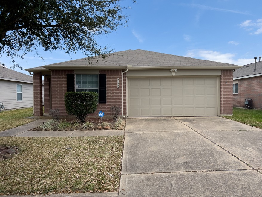 10323 Dalehurst Ct, Houston, TX 77075 - photo 1