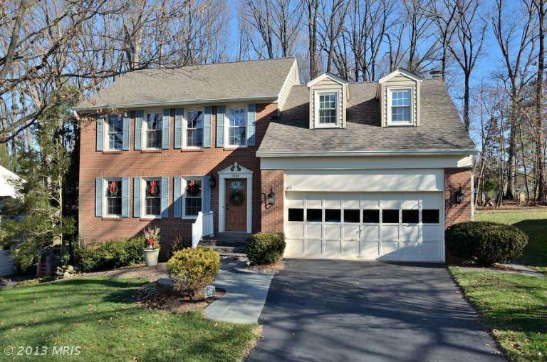 1905 Aubrey Place Ct, Vienna, VA 22182 - photo 1