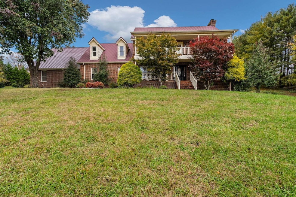 2530 N Holston River Drive Extension, Kingsport, TN 37660 - photo 1