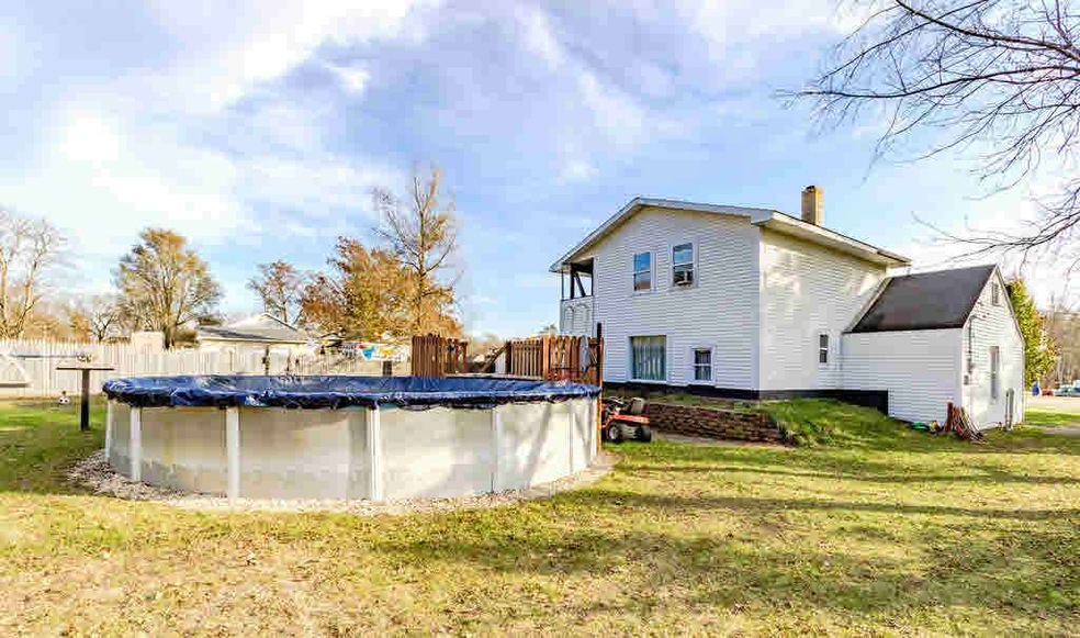 4514 Isabella St, Midland, MI 48640 - photo 1