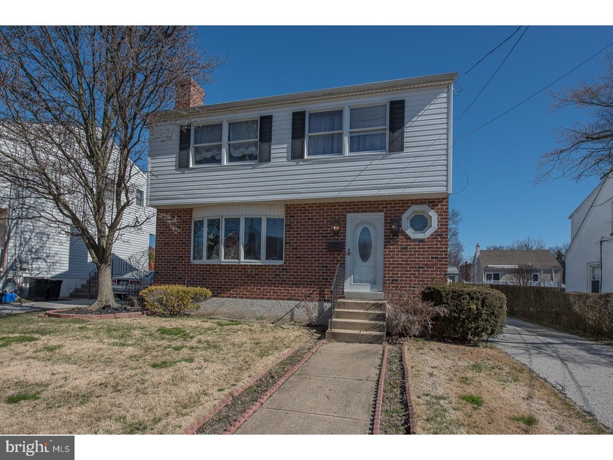 228 Edgewood Ave, Folsom, PA 19033 - photo 1