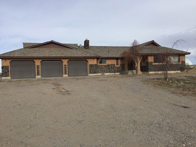 364 N 700 W, Blackfoot, ID 83221 - photo 1