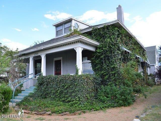 12701MainFrontHouse-Empty.