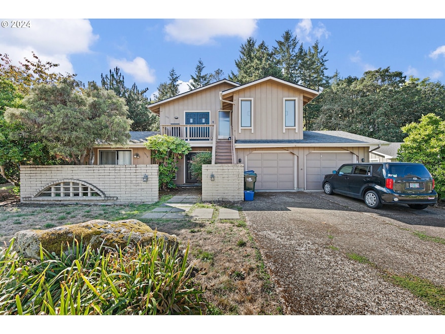 1910 Ridgeway Dr, Eugene, OR 97401 - photo 1