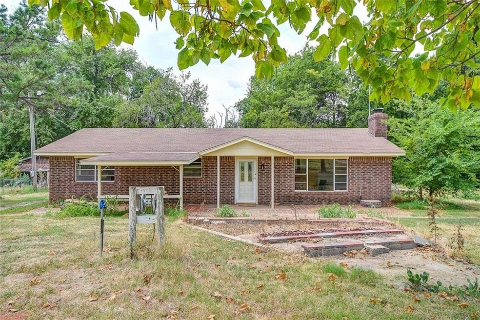 1420 Bishop Dr, Norman   Front View