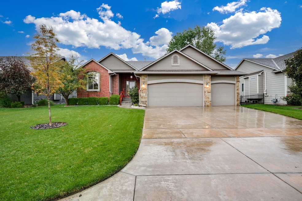 4315 N Cimarron St, Wichita, KS 67205 - photo 1