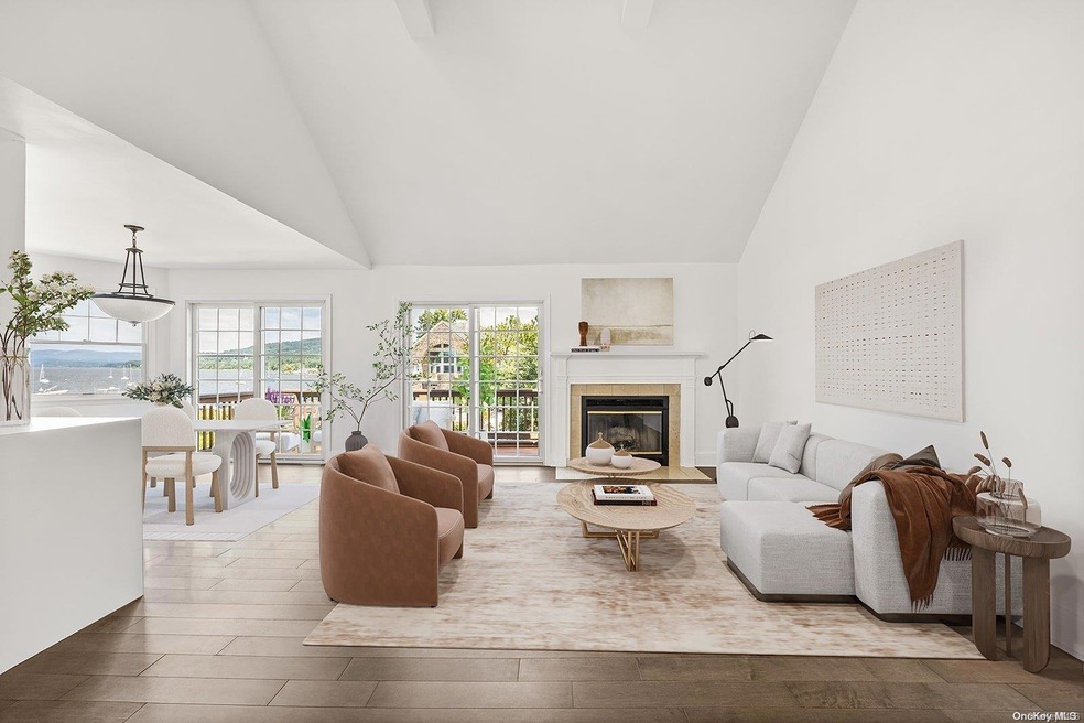 105 Half Moon Bay Dr unit 105, Croton Hudson, NY 10520 - photo 1