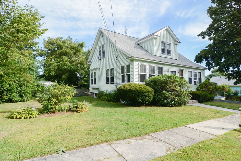 19 Ivernia Rd, Worcester, MA 01606 - photo 1