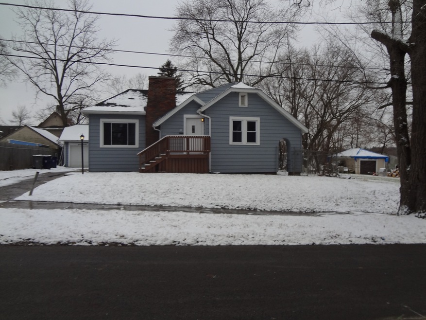 37 Julian Ave, Elgin, IL 60120 - photo 1