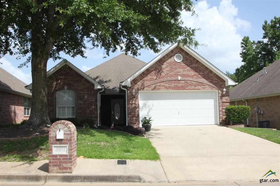 5811 Hollybrook Dr, Tyler, TX 75703 - photo 1